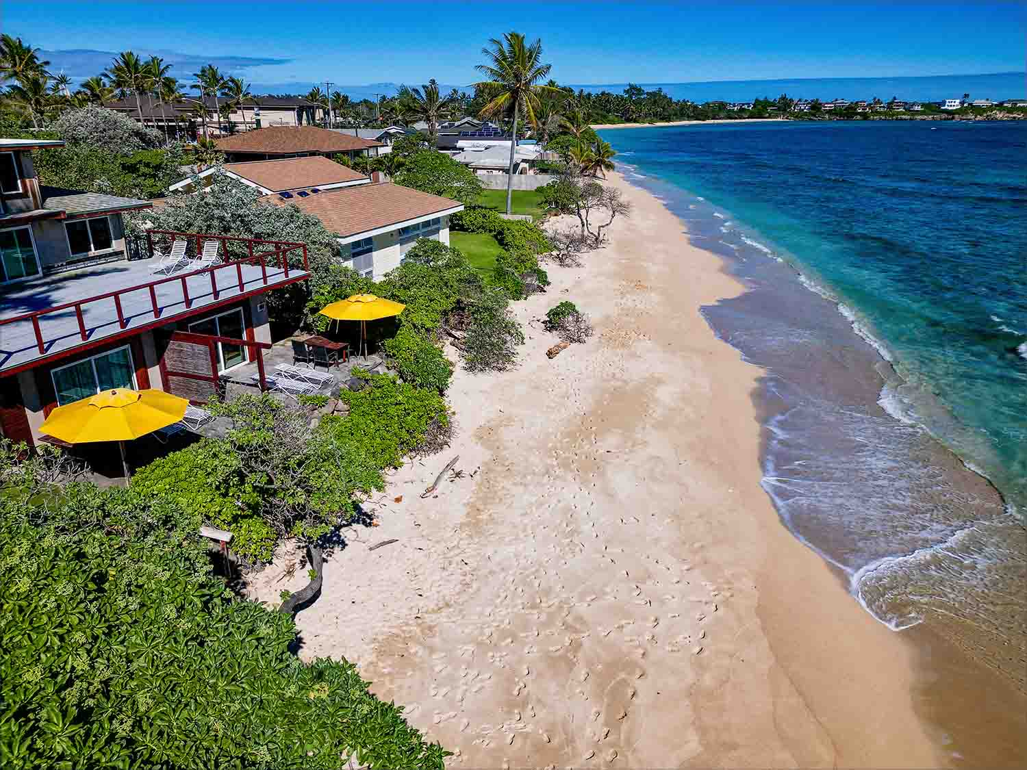 Vacation rentals on Onini Beach, in Laie Hawaii on the Island of Oahu. Experience a half mile of sandy beachfront directly from your bungalow!
